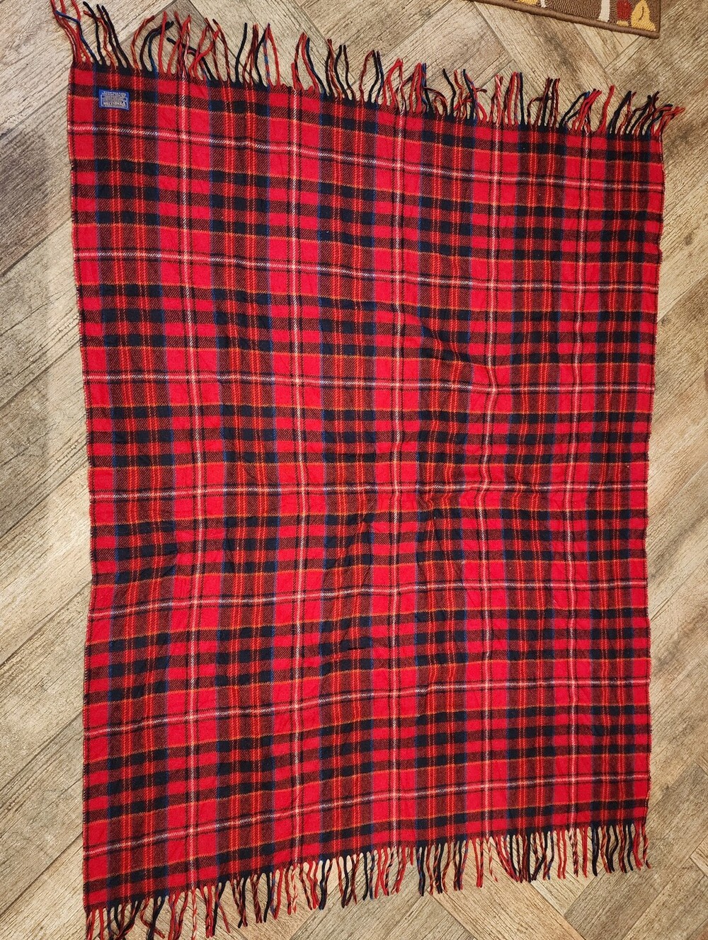 Pendleton Red and Black Tartan Fringe Throw 100% Virgin Wool Made in USA